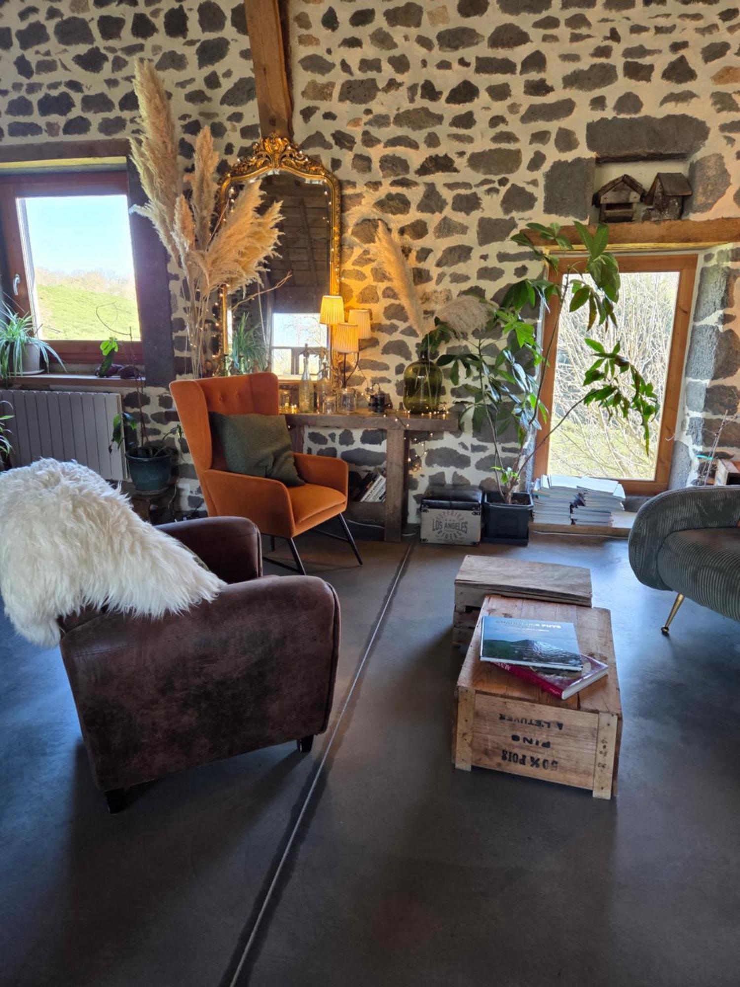 Les Volca'Lodges De Tournebise Saint-Pierre-le-Chastel ภายนอก รูปภาพ