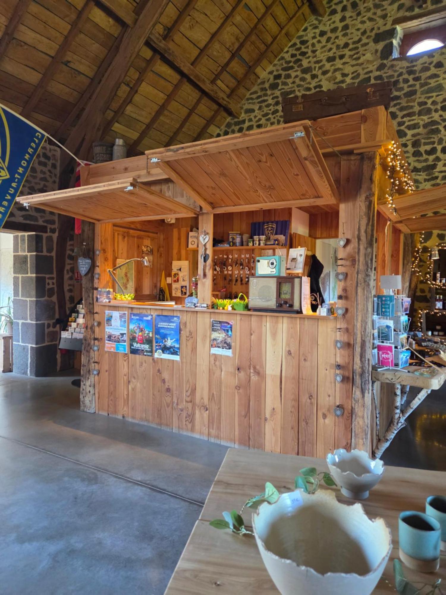 Les Volca'Lodges De Tournebise Saint-Pierre-le-Chastel ภายนอก รูปภาพ