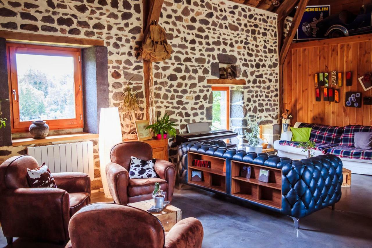 Les Volca'Lodges De Tournebise Saint-Pierre-le-Chastel ภายนอก รูปภาพ